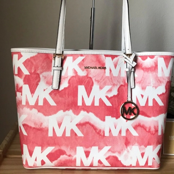 Michael Kors Handbags - Michael Korns MK Logo Grapefruit tote Bag
